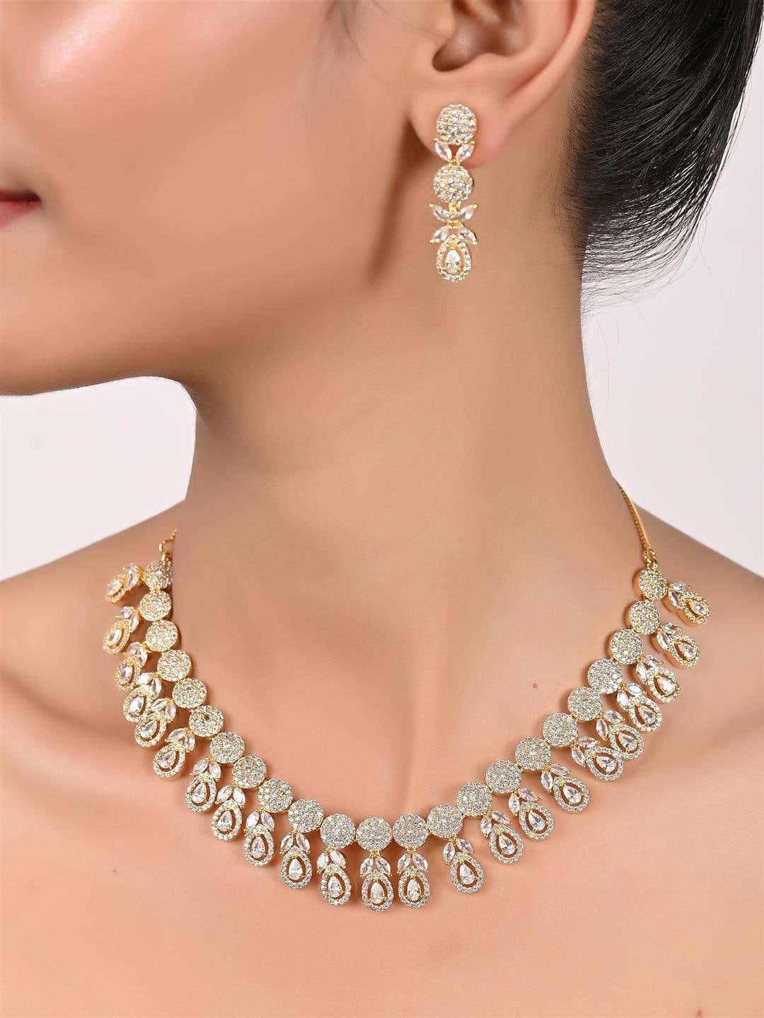 

RATNAVALI JEWELS Gold-Plated AD-Studded Jewellery Set