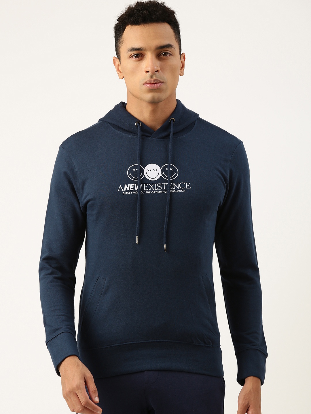 

Smiley Men Graphic Printed Hooded Sweatshirt, Navy blue