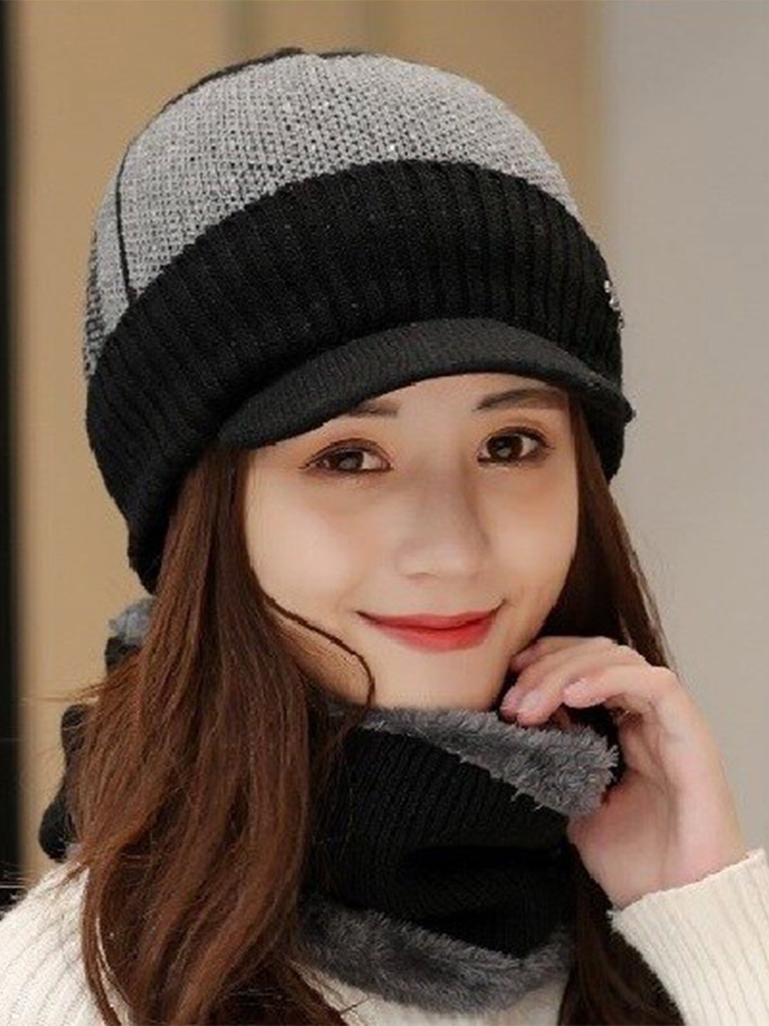 

Alexvyan Women Self Design Beanie, Black