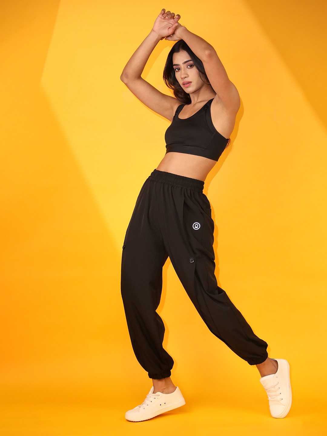 

CHKOKKO Women Regular-Fit Mid-Rise Joggers, Black