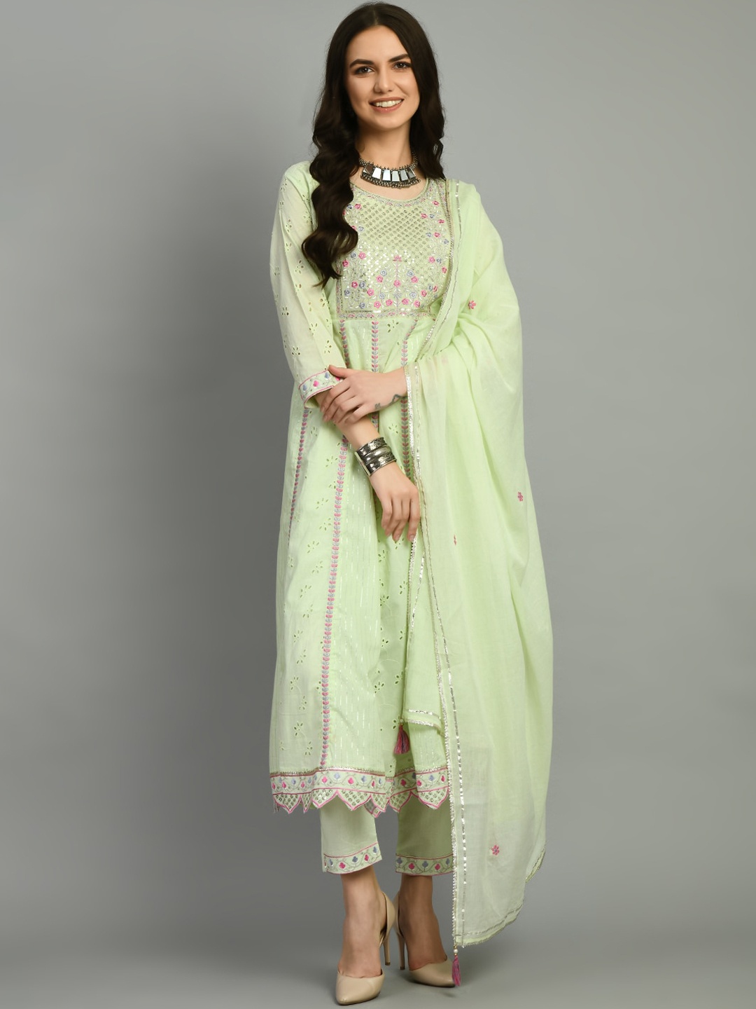 

Kurtipedia Floral Embroidered Empire Thread Work Pure Cotton Kurta & Trousers With Dupatta, Green