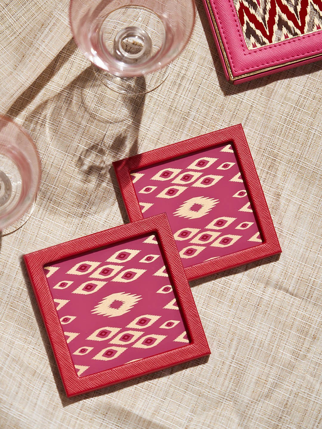

Pure Home and Living 2 Pcs Red & Pink Printed Glass MDF Square Coasters