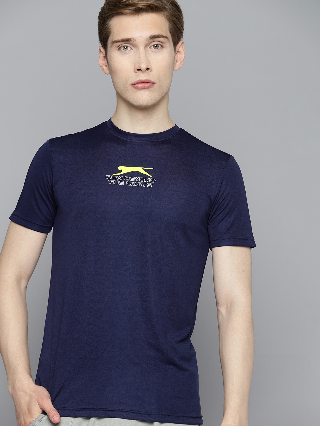 

Slazenger Men Typography Printed Sports T-shirt with Reflective Detail, Navy blue