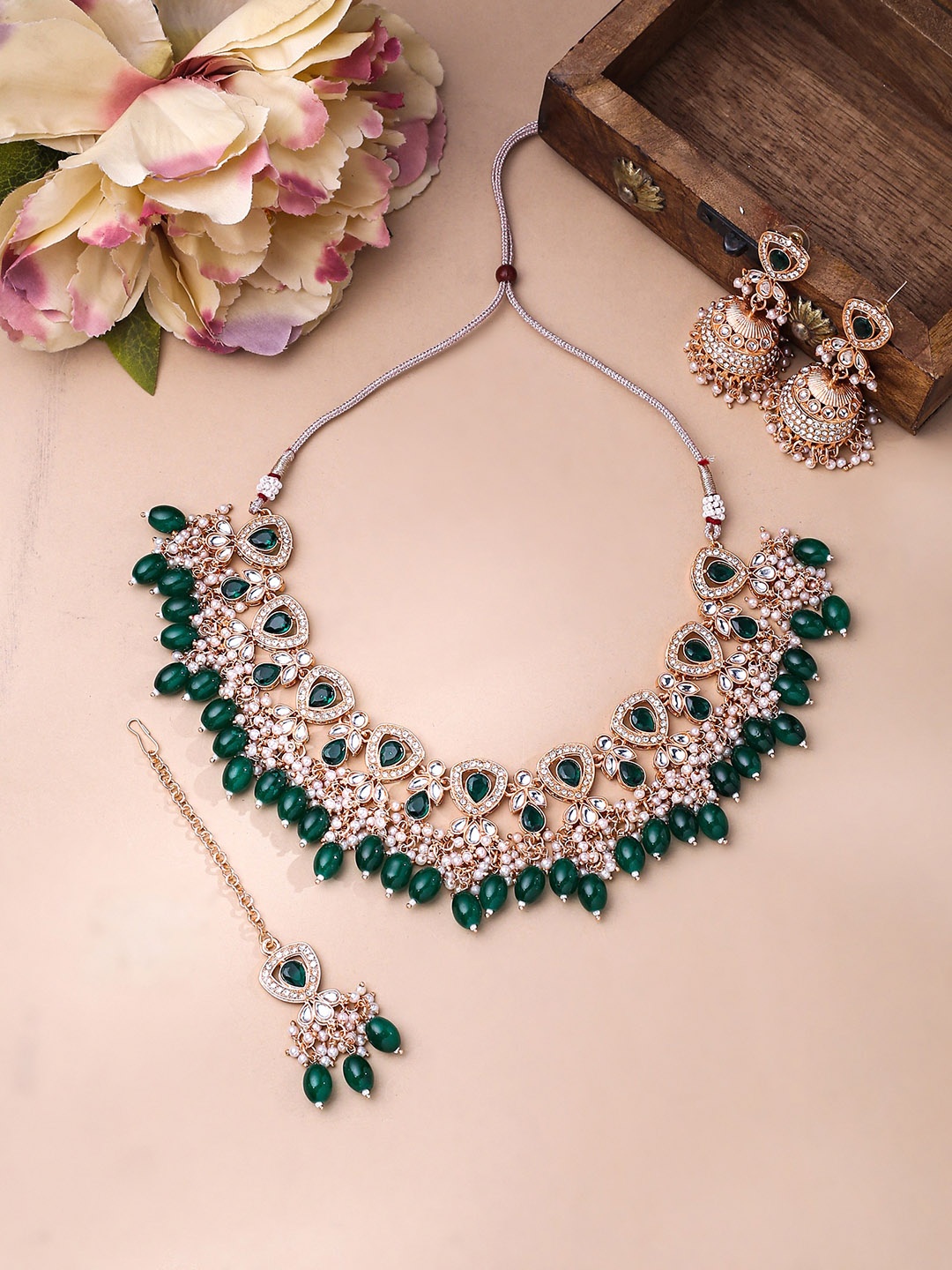 

Yellow Chimes Gold-Plated Jewellery Set with Maangtikka, Green