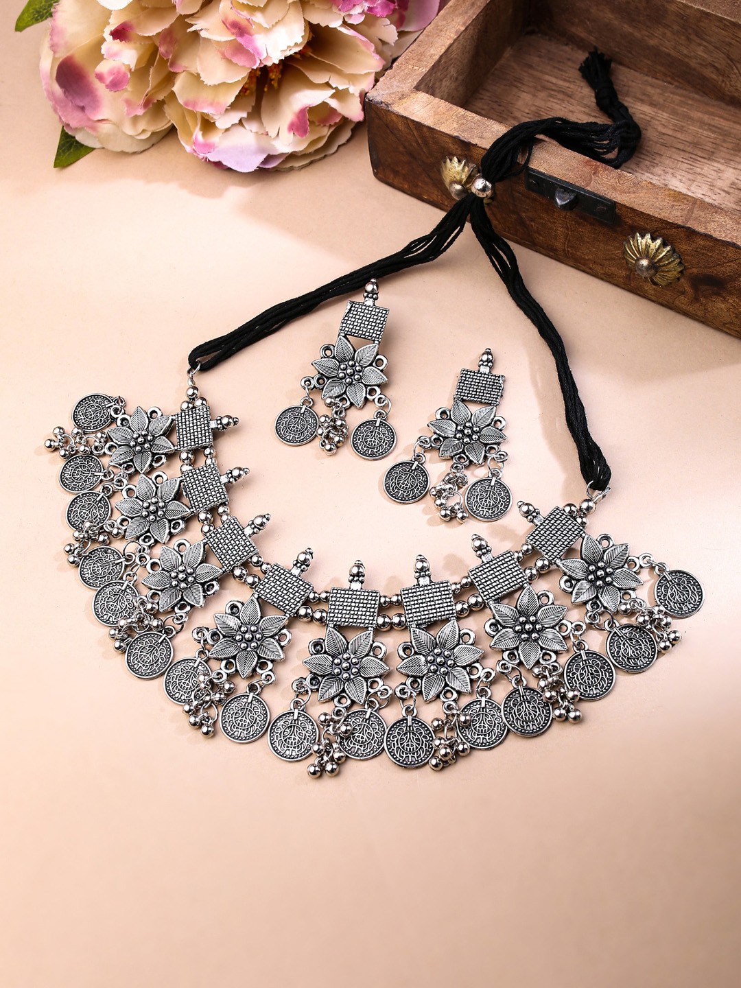 

Yellow Chimes Oxidized German Silver Jewellery Set