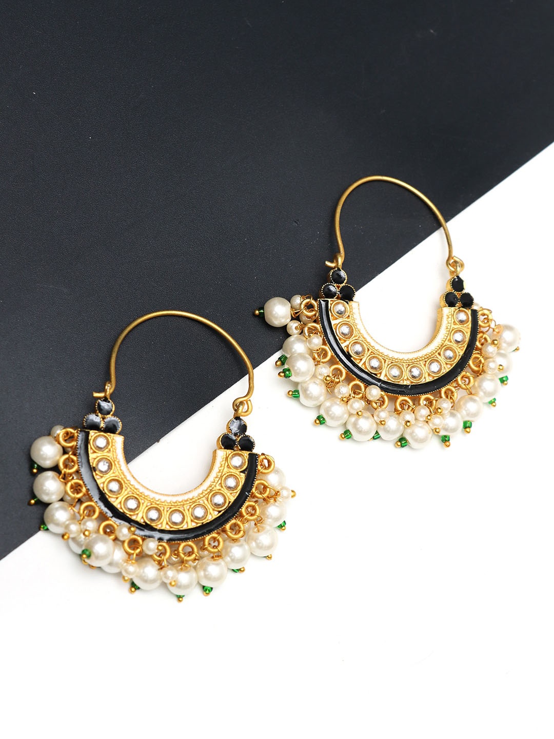 

Ozanoo Gold-Plated Kundan Pearl Floral Chandbalis Earrings