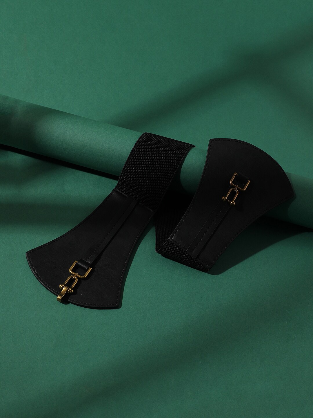 

HAUTE SAUCE by Campus Sutra Women Black PU Belt