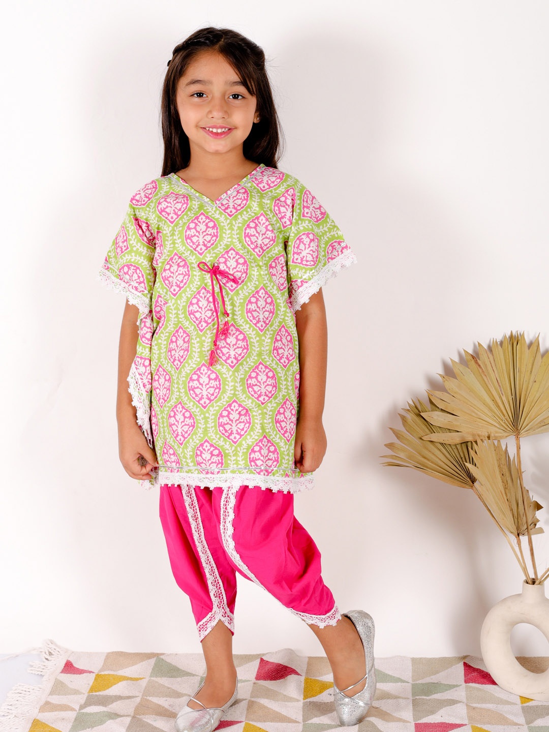 

Superminis Girls Floral Printed Regular Pure Cotton Kaftan Top with Dhoti Pants, Green