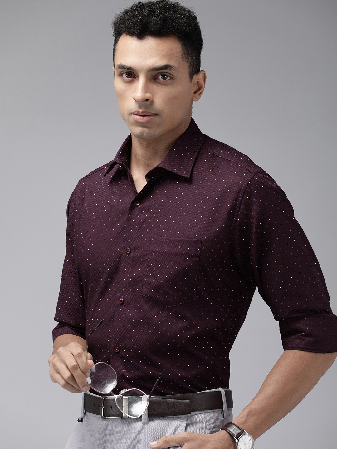 

Van Heusen Custom Textured Pure Cotton Formal Shirt, Maroon
