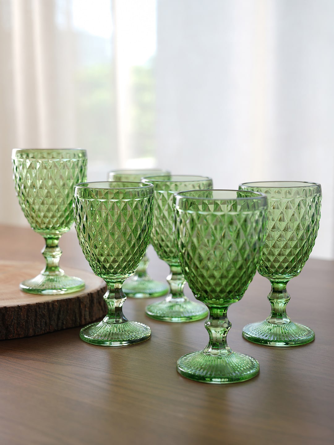 

Pure Home and Living Green 6 Pieces Textured Wine Glasses 330ml Each