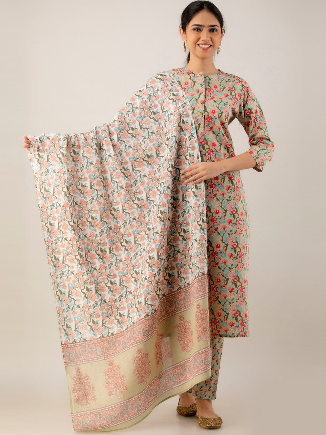 

Readiprint Fashions Floral Printed Regular Pure Cotton Kurta With Palazzos & Dupatta, Olive