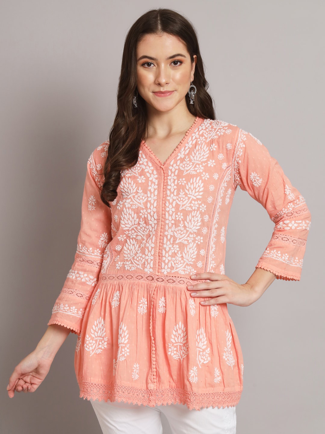 

PARAMOUNT CHIKAN Ethnic Motifs Embroidered V-Neck Chikankari Kurti, Peach