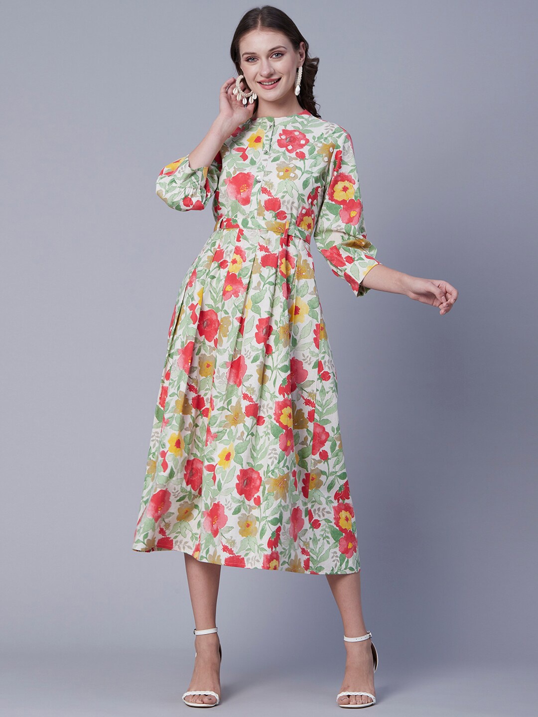 

FASHOR Off White Floral Printed Mandarin Collar Pleated A-Line Midi Dress With Belt