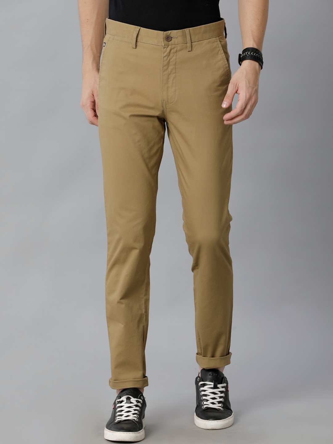 

Double Two Men Mid-Rise Smart Slim Fit Plain Cotton Chinos Trousers, Khaki