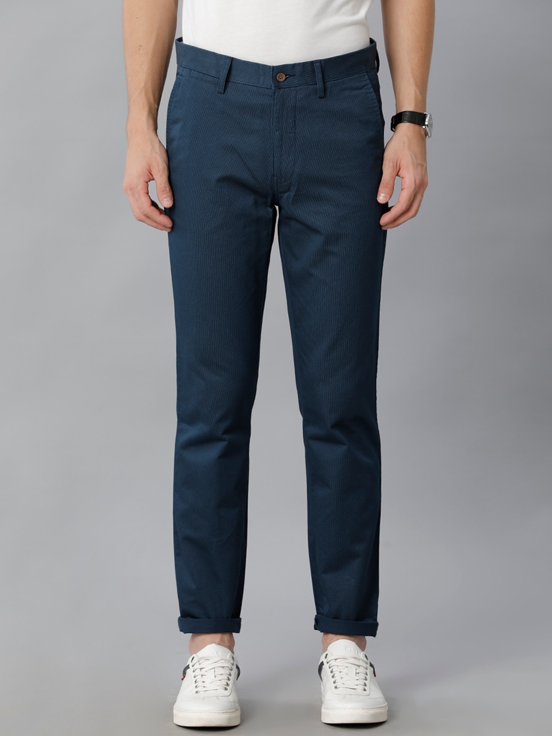 

Double Two Men Mid-Rise Smart Slim Fit Plain Cotton Chinos Trousers, Navy blue