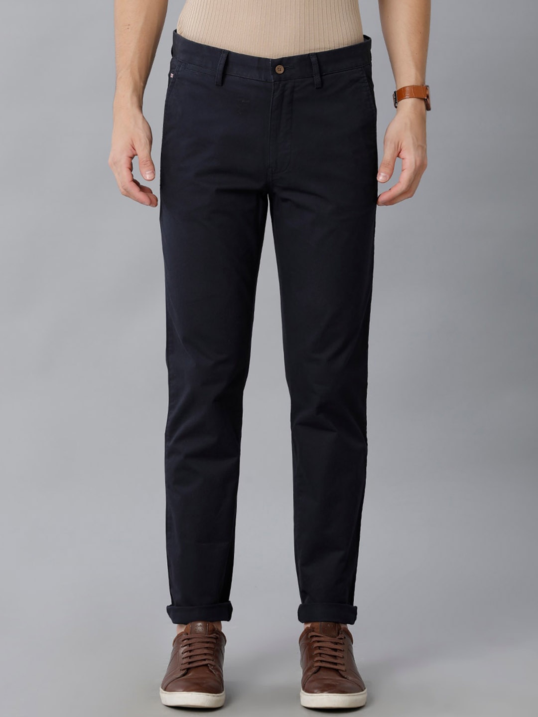 

Double Two Men Mid-Rise Smart Slim Fit Plain Cotton Chinos Trousers, Navy blue