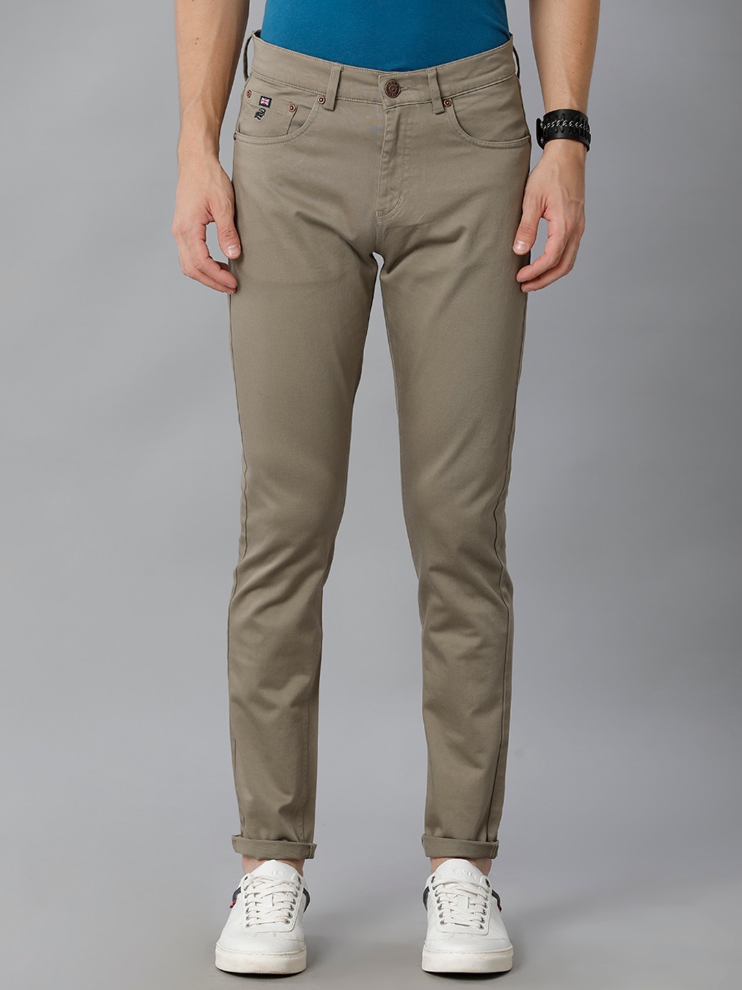 

Double Two Men Mid-Rise Smart Slim Fit Plain Cotton Chinos Trousers, Olive