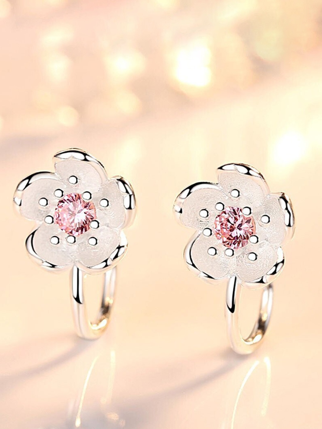

MYKI Silver-Plated Contemporary Studs Earrings
