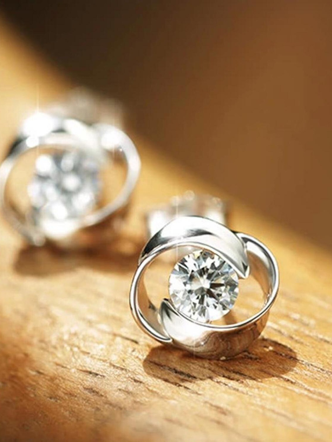 

MYKI Silver-Plated Cubic Zirconia Studs Earrings