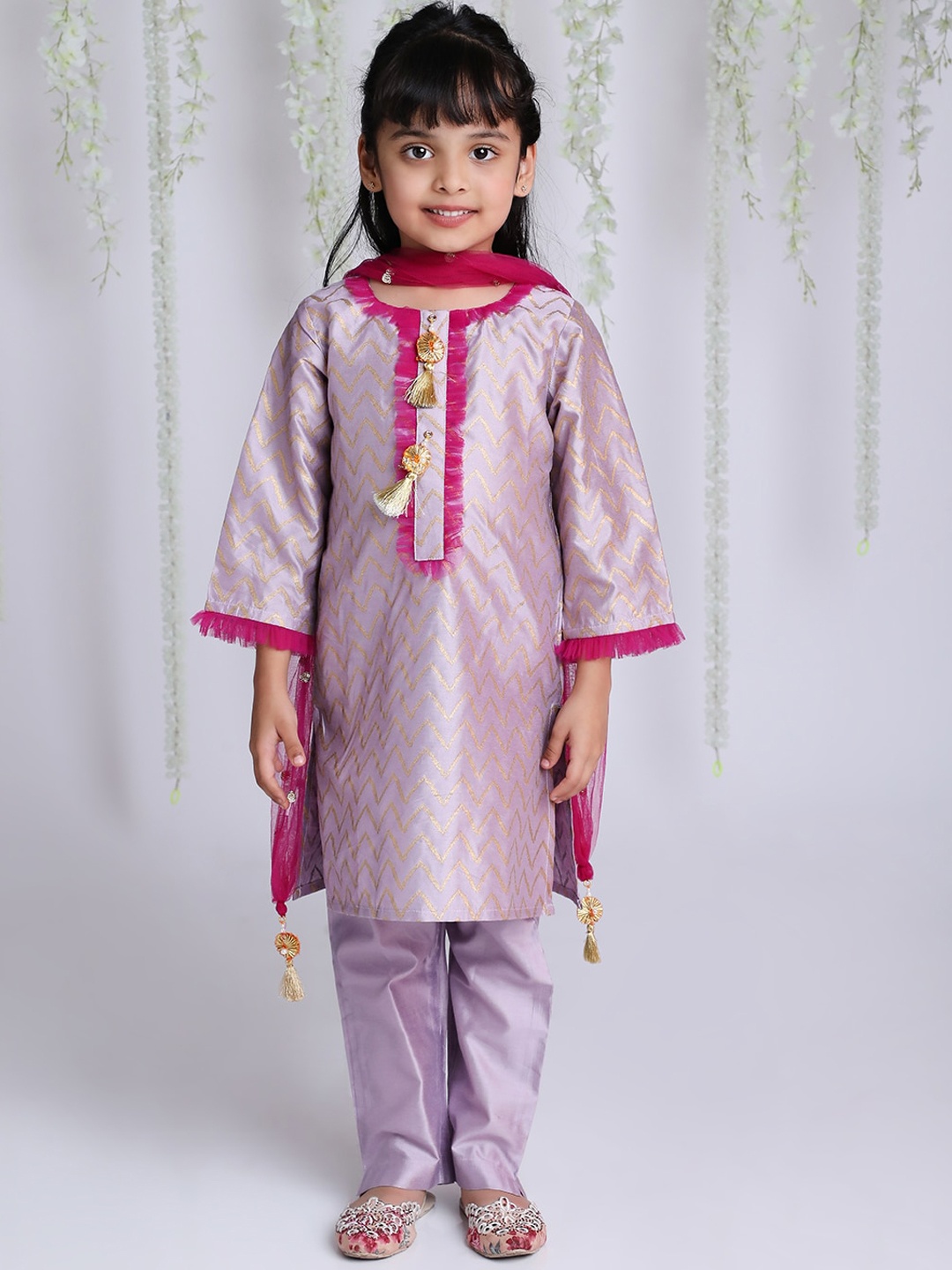 

KID1 Girls Chevron Printed Straight Kurti & Trousers With Dupatta, Purple