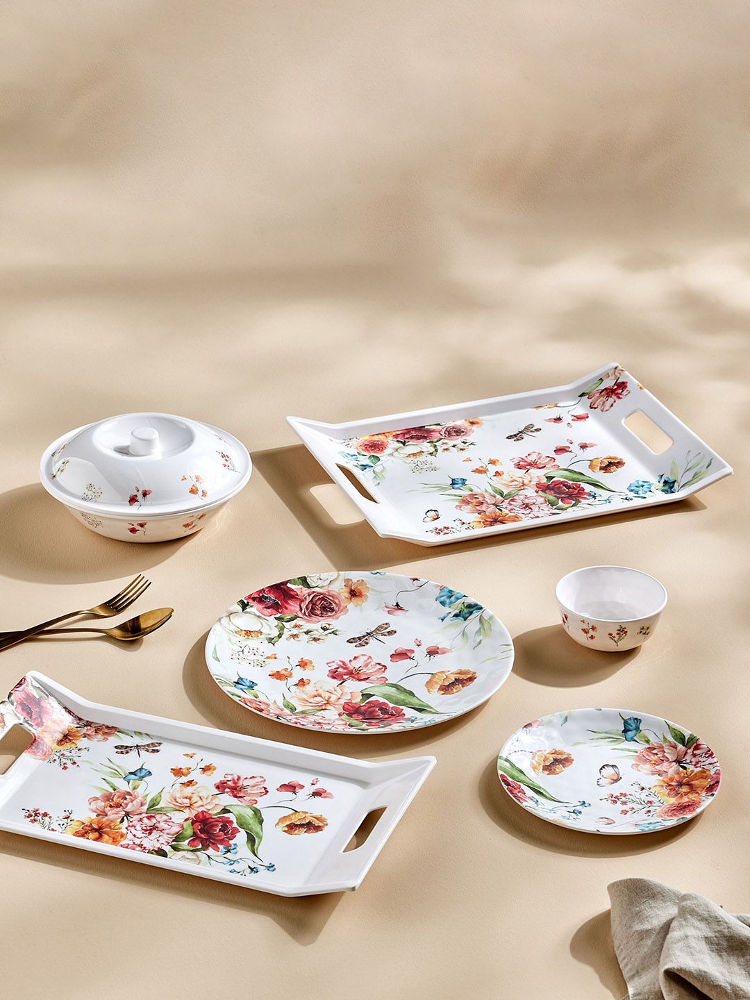 

Home Centre Meadows White Melamine Printed Vegetable Bowl