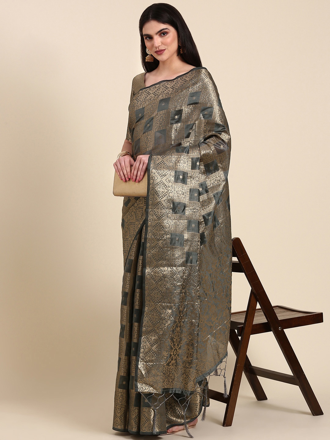 

Anouk Ethnic Motifs Zari Silk Blend Saree, Grey