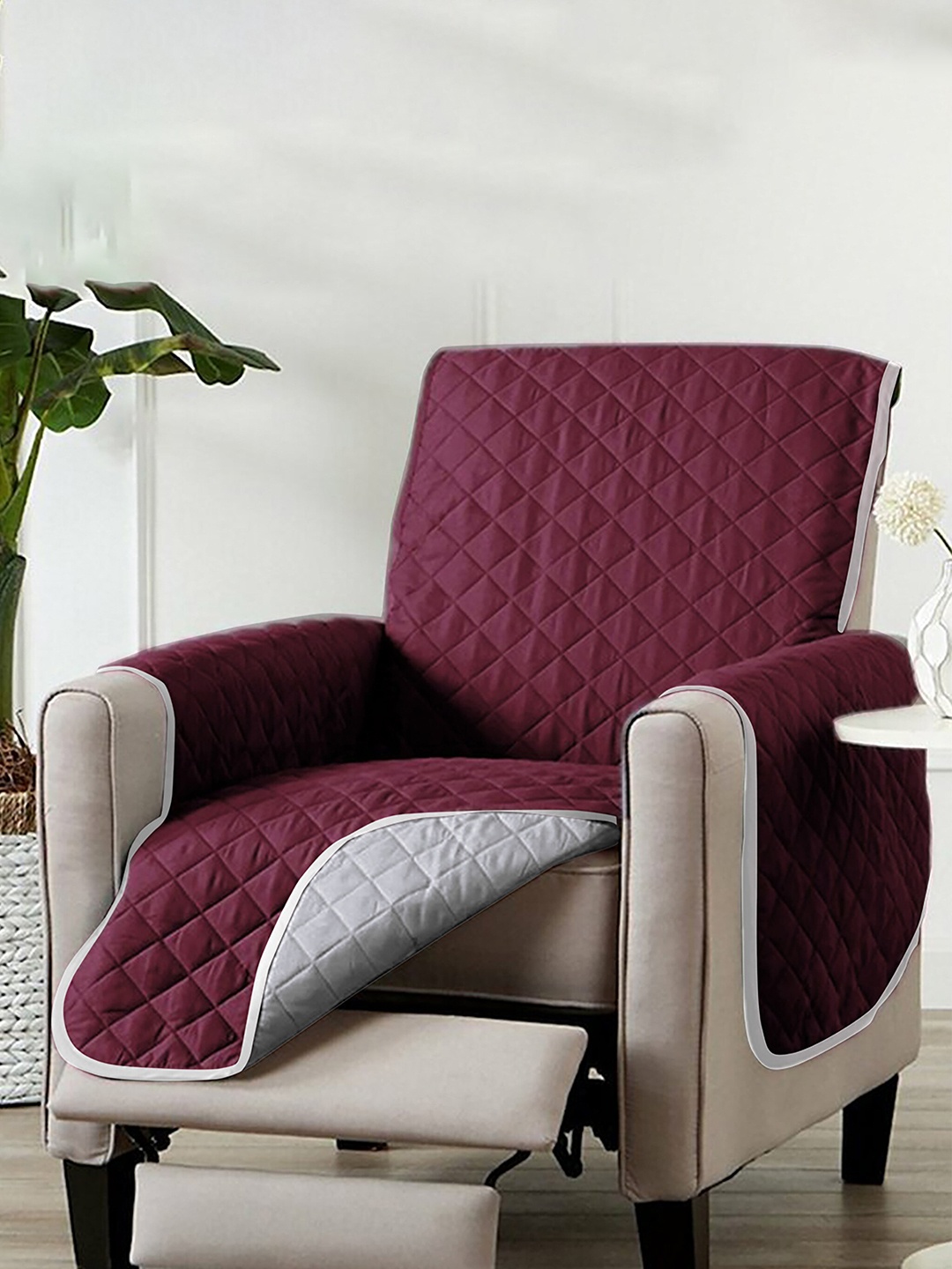 

Home Centre Morgan Maroon & Grey Patterned 1 Seater Quilted Sofa Cover