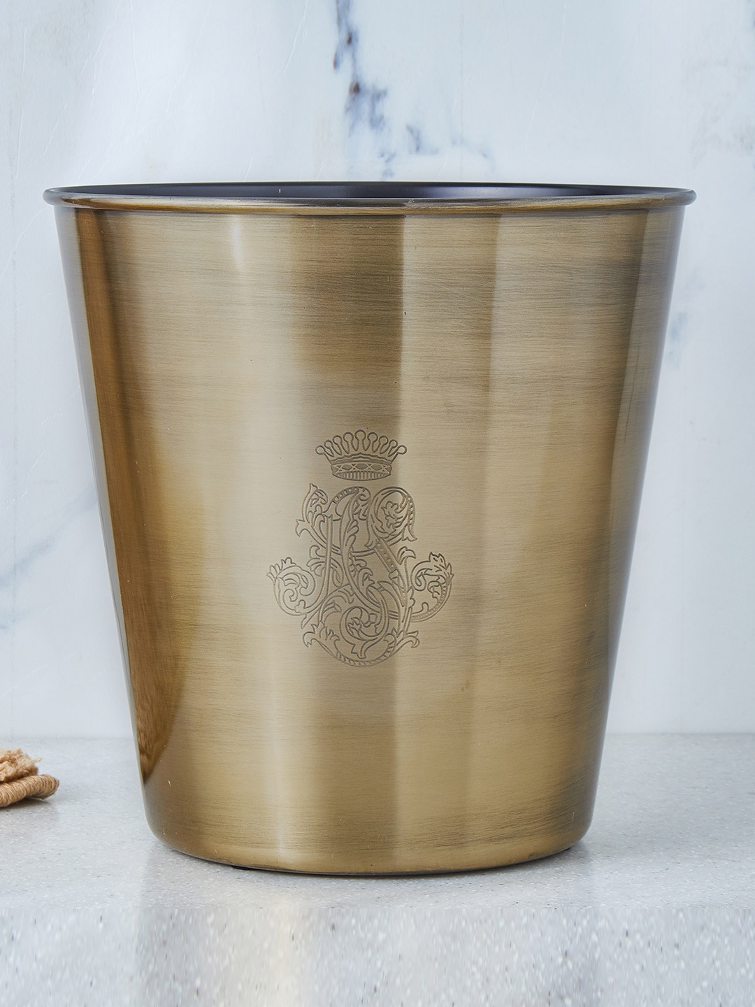 

Home Centre Harbour Fresno Golden Textured Waste Bin 7 L, Gold