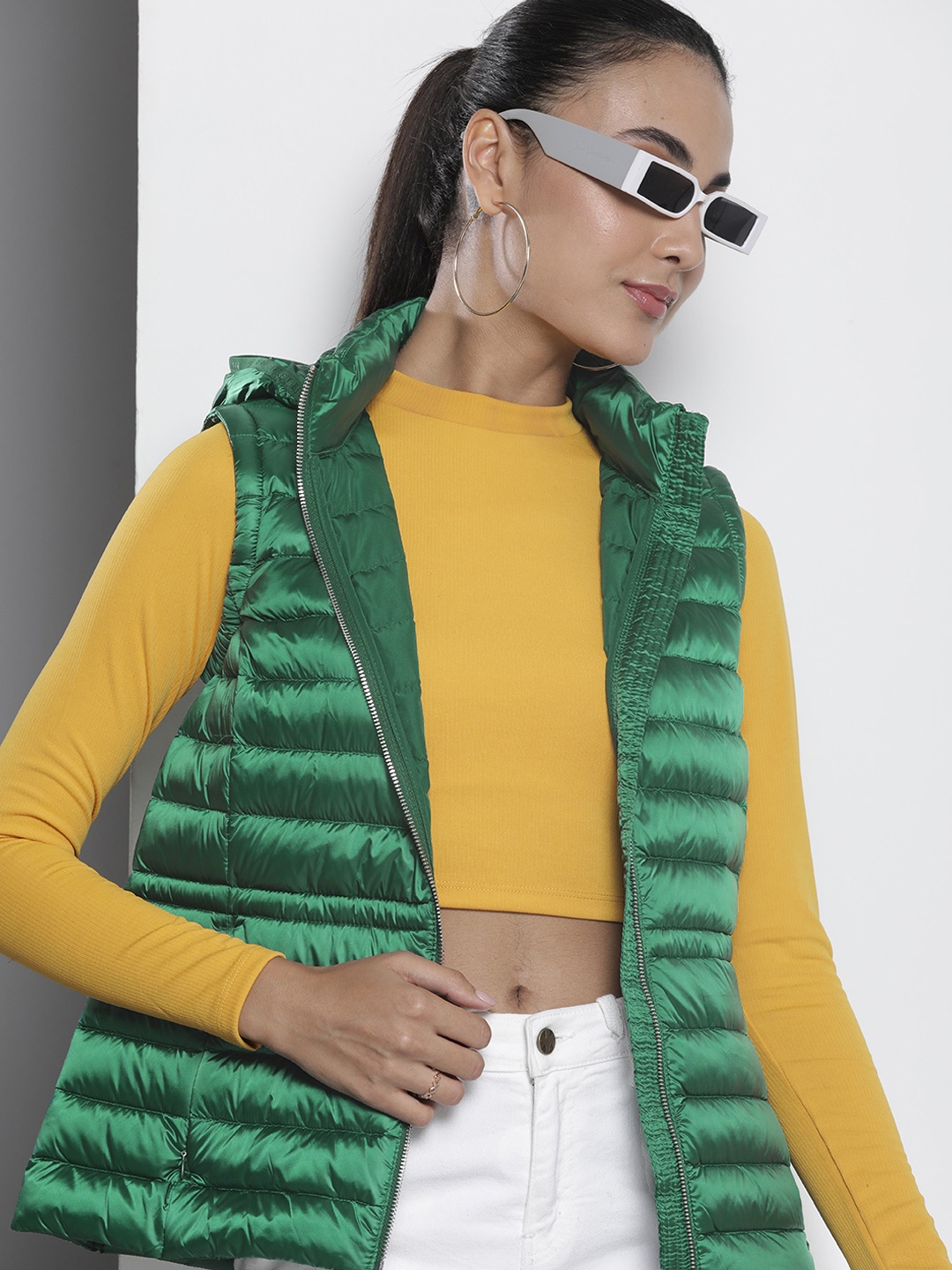 

Tommy Hilfiger Solid Sleeveless Hooded Tailored Jacket, Green