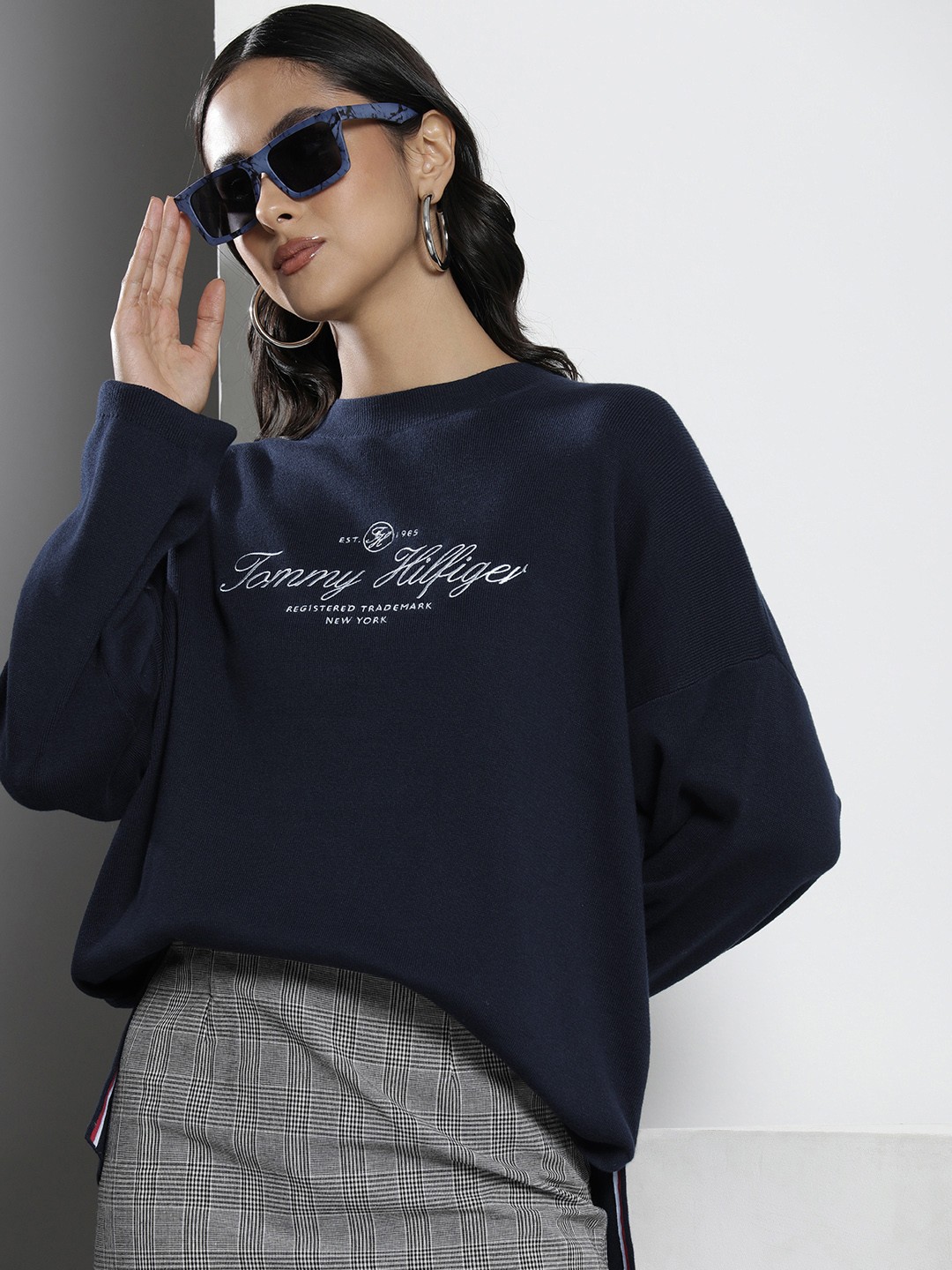 

Tommy Hilfiger Brand Logo Embroidered Pure Cotton Sweatshirt, Navy blue