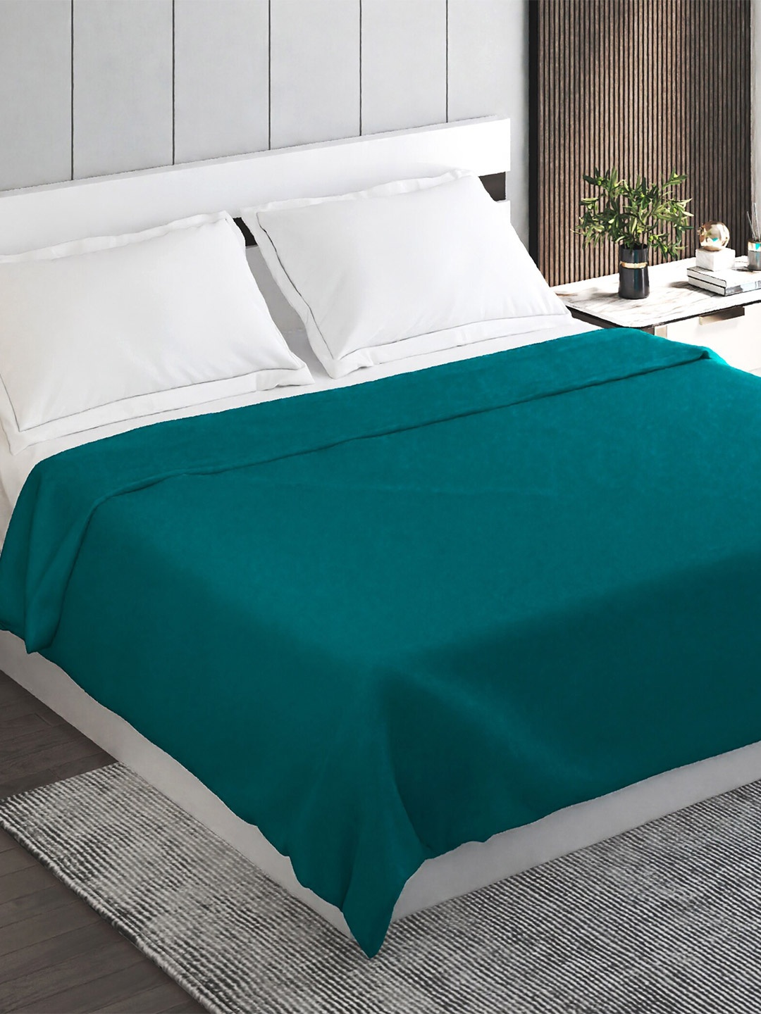 

Home Centre Colour Refresh Teal Mild Winter 150 GSM Double Bed Blanket