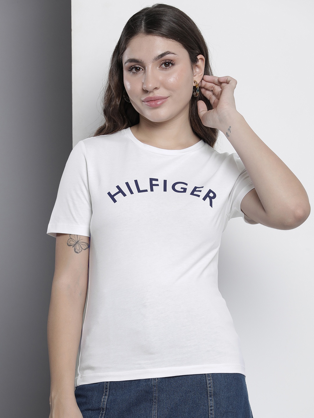 

Tommy Hilfiger Brand Logo Printed Pure Cotton Slim Fit T-shirt, White