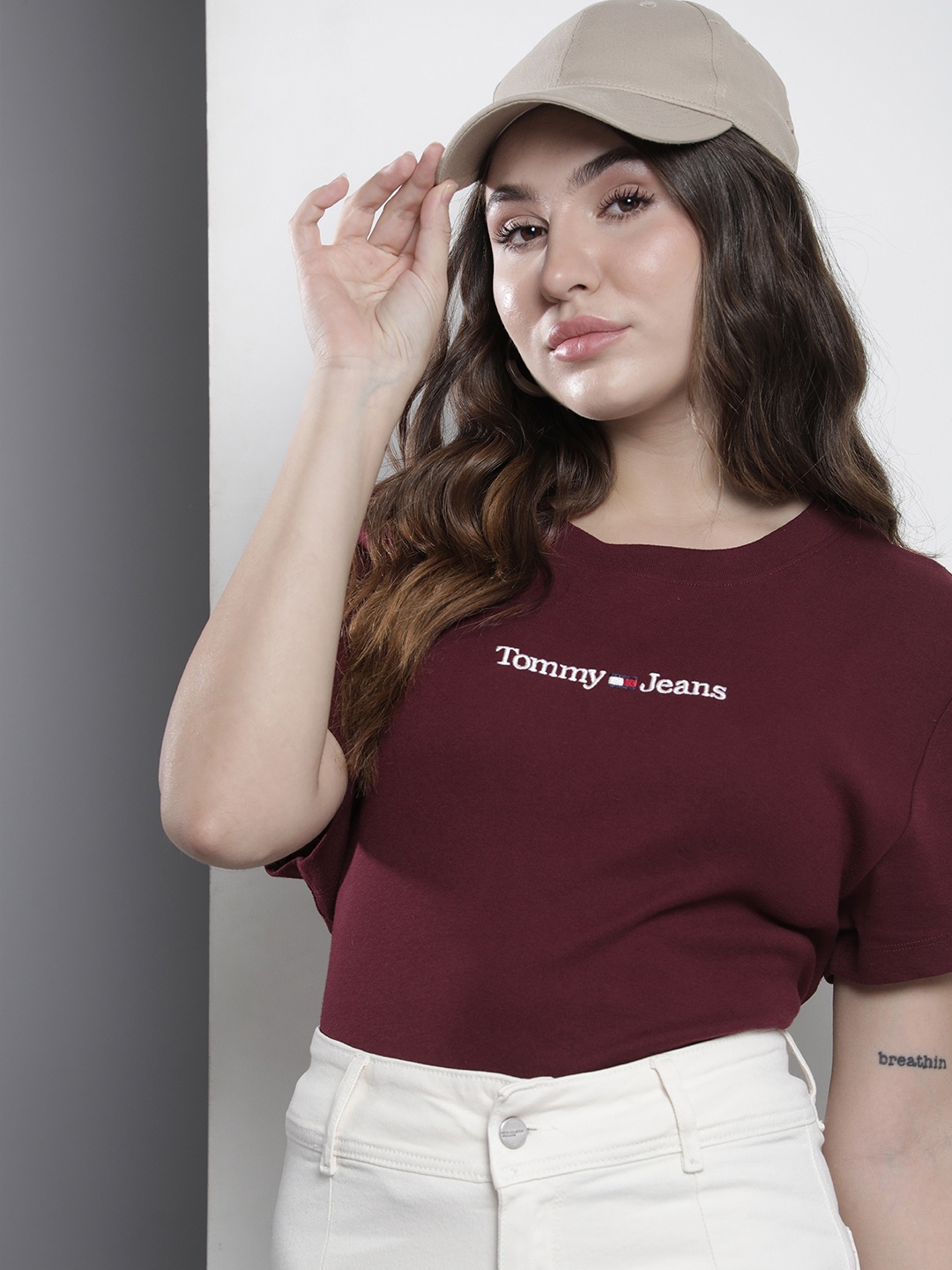 

Tommy Hilfiger Brand Logo Embroidered Pure Cotton T-shirt, Maroon