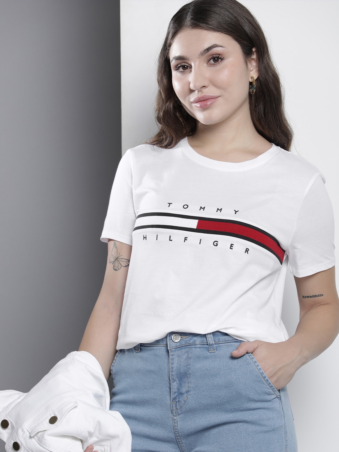 

Tommy Hilfiger Brand Logo Embroidered And Striped Pure Cotton Casual T-shirt, White