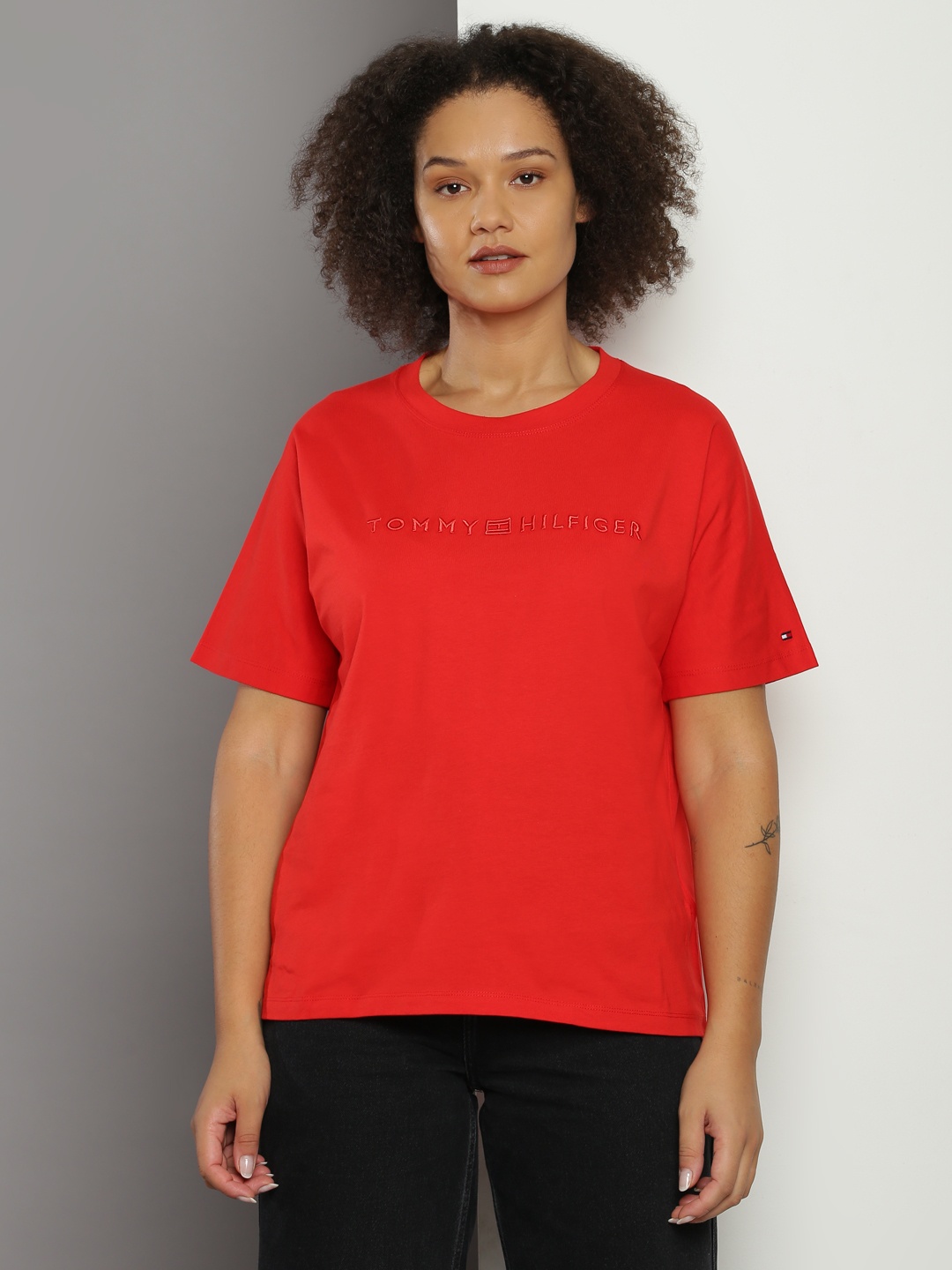 

Tommy Hilfiger Extended Sleeves Brand Logo Embroidered Pure Cotton T-shirt, Red