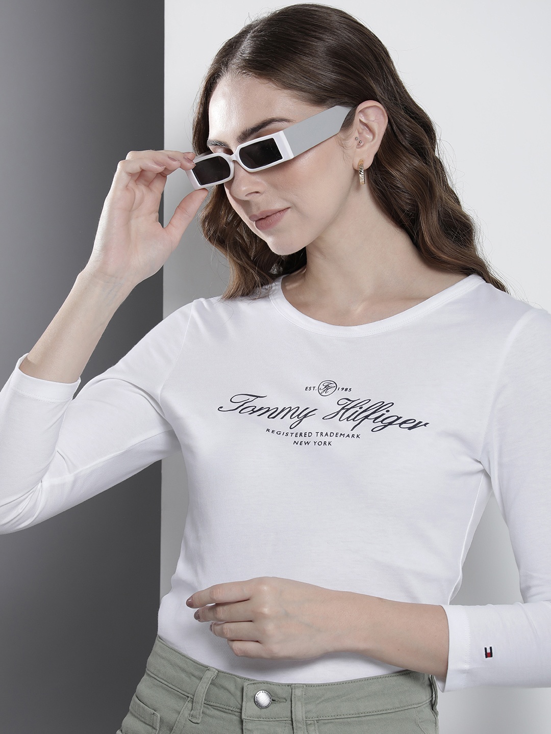 

Tommy Hilfiger Brand Logo Printed Pure Cotton Slim Fit T-shirt, White