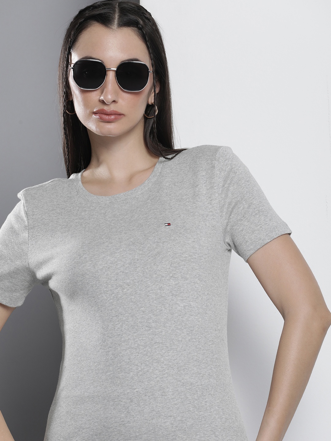 

Tommy Hilfiger Solid Round Neck Pure Cotton T-shirt, Grey