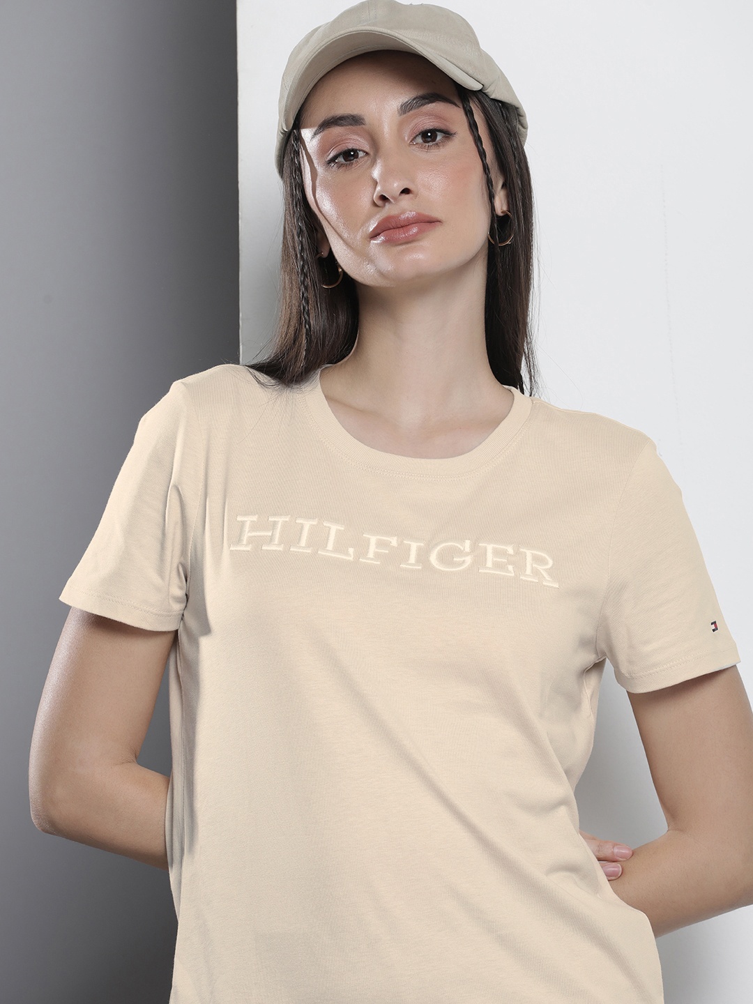 

Tommy Hilfiger Pure Cotton Brand Logo Embroidered Casual T-shirt, Beige