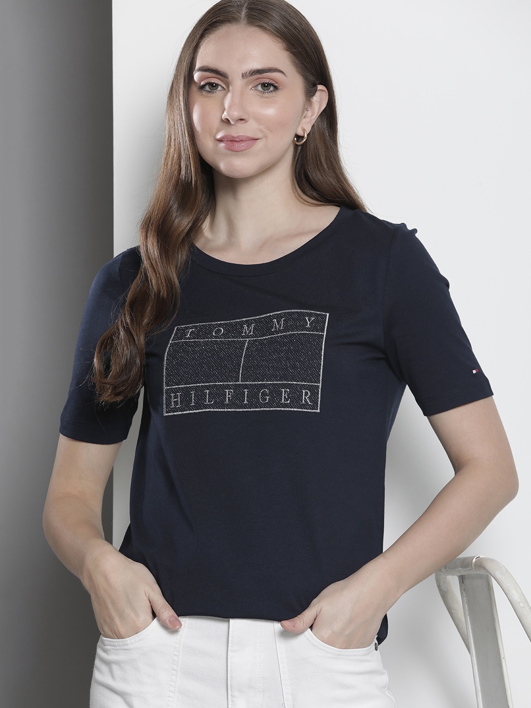 

Tommy Hilfiger Pure Cotton Round Neck Brand Logo Casual T-shirt, Navy blue