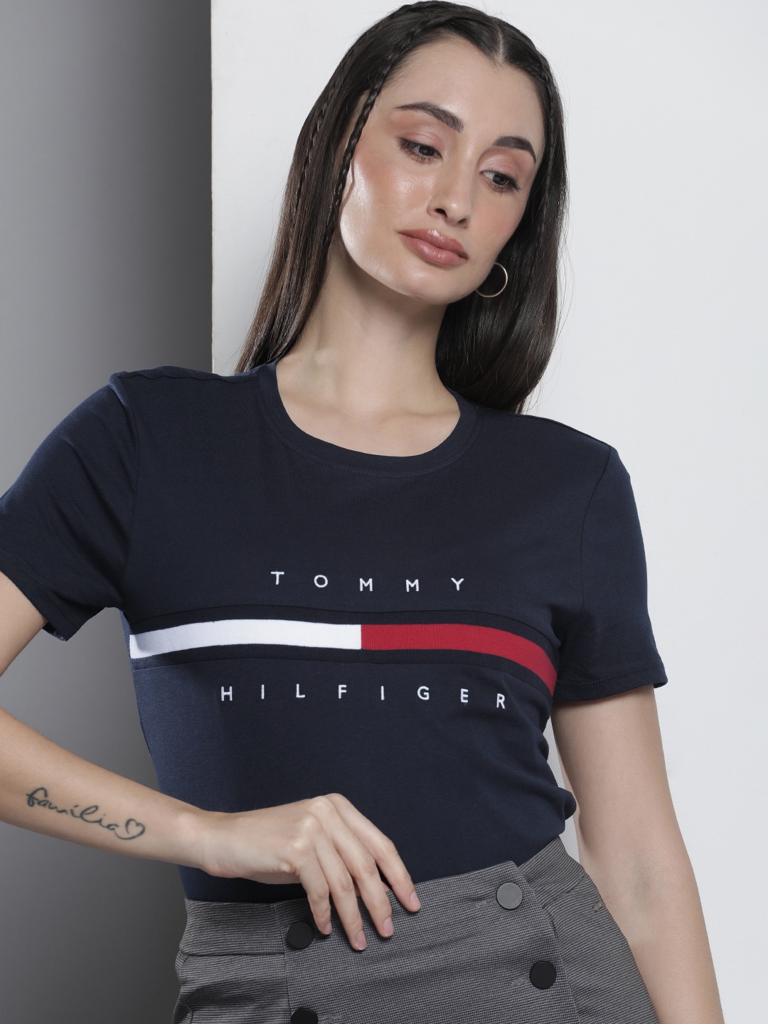 

Tommy Hilfiger Pure Cotton Brand Logo Casual T-shirt, Navy blue