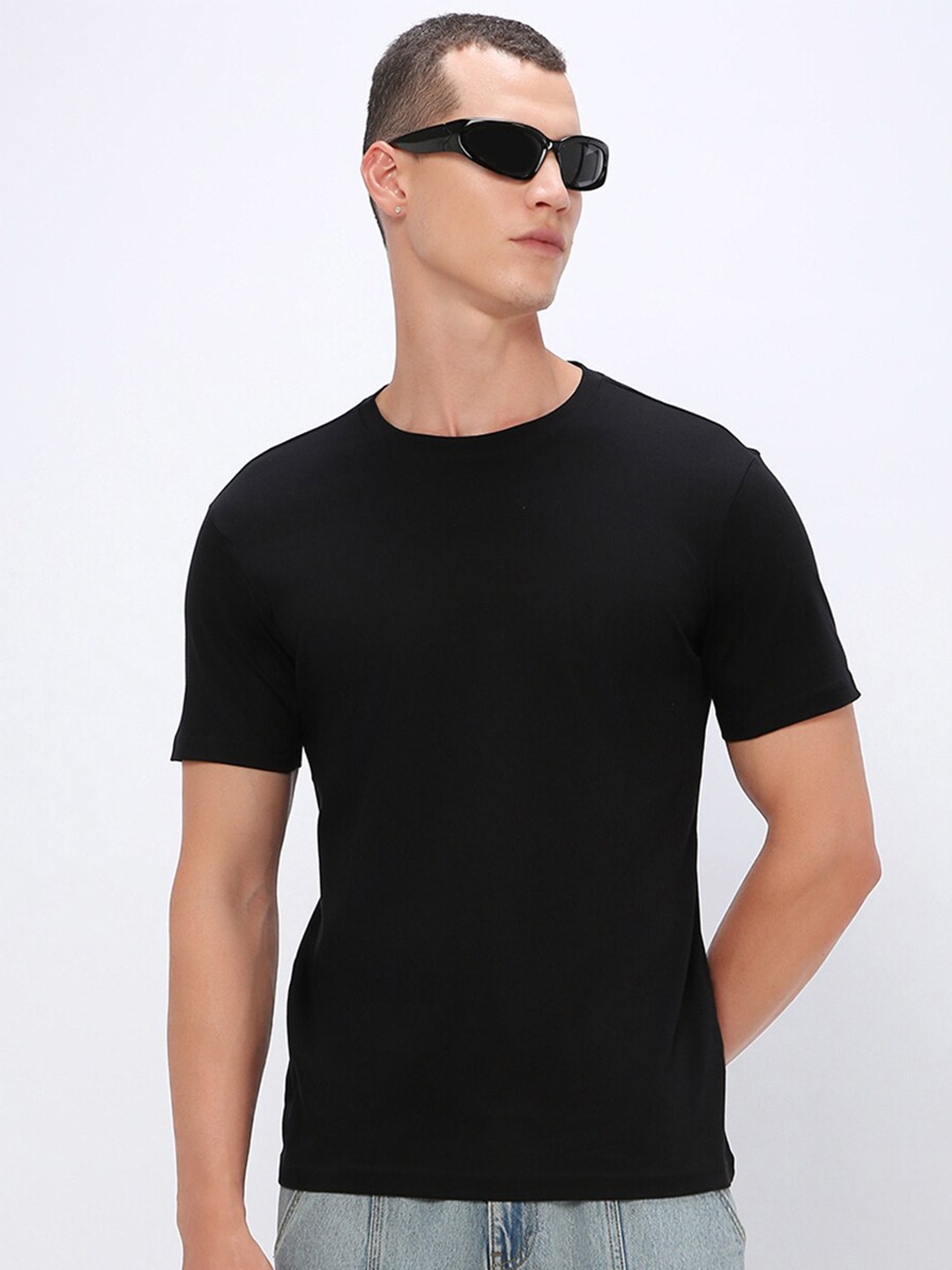 

Bewakoof Black T-shirt