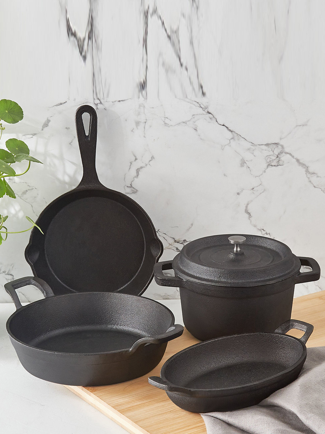 

Home Centre Chef Special Black Cast Iron Mini Kadhai-24.3cm
