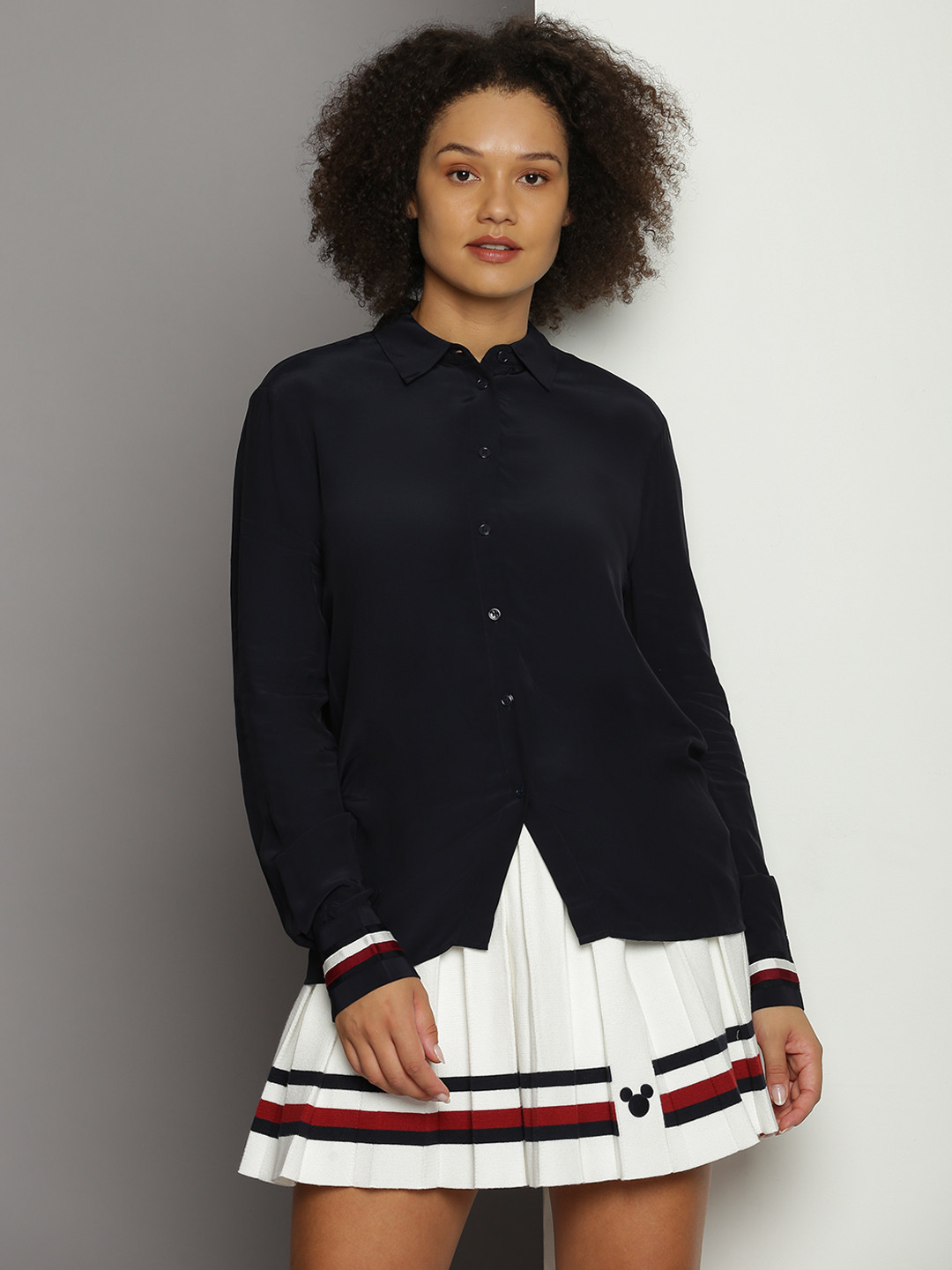 

Tommy Hilfiger Solid Regular Fit Casual Shirt, Navy blue