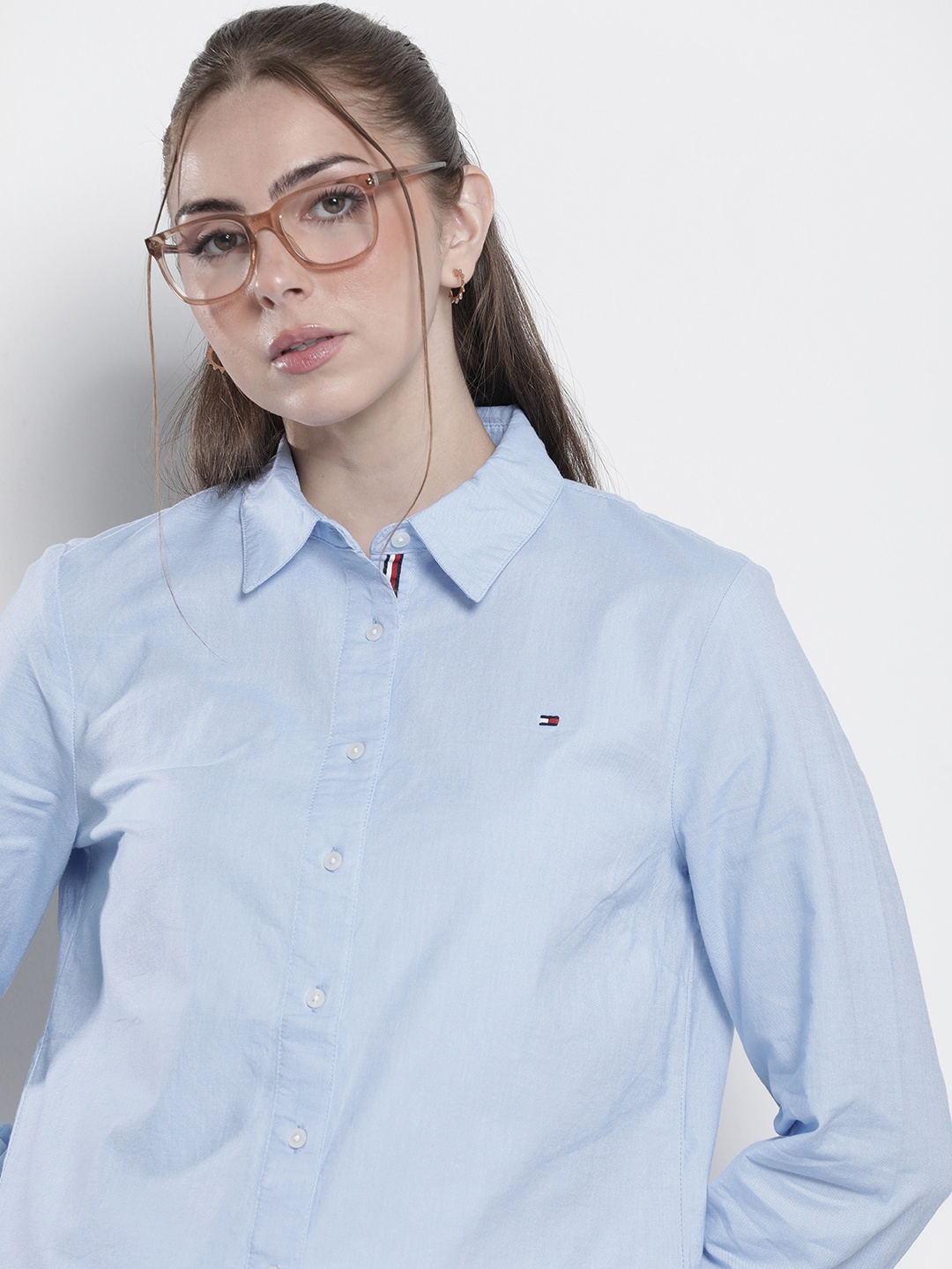 

Tommy Hilfiger Relaxed Fit Solid Casual Shirt, Blue
