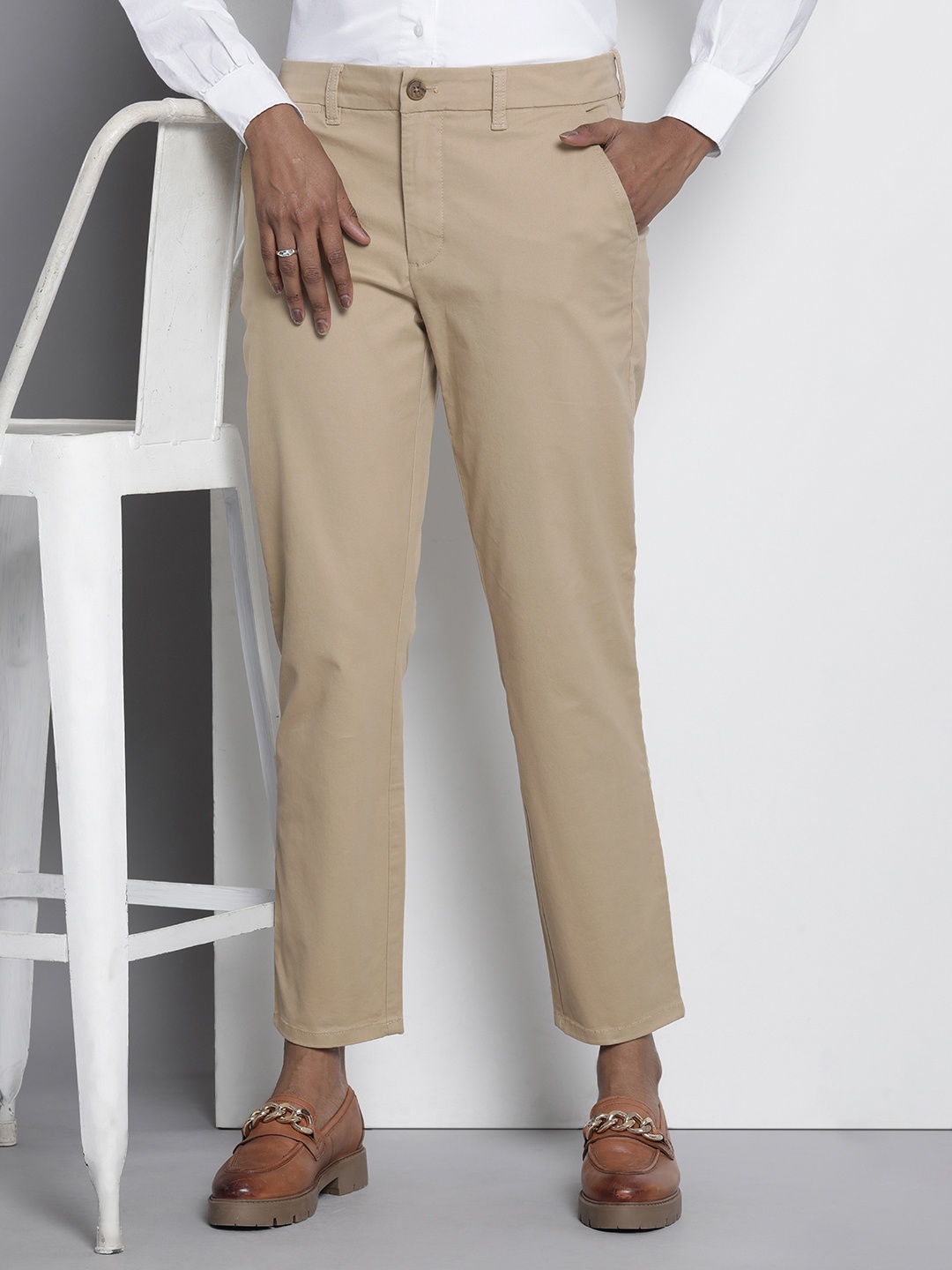 

Tommy Hilfiger Women Plain Woven Mid-Rise Chinos Trousers, Beige