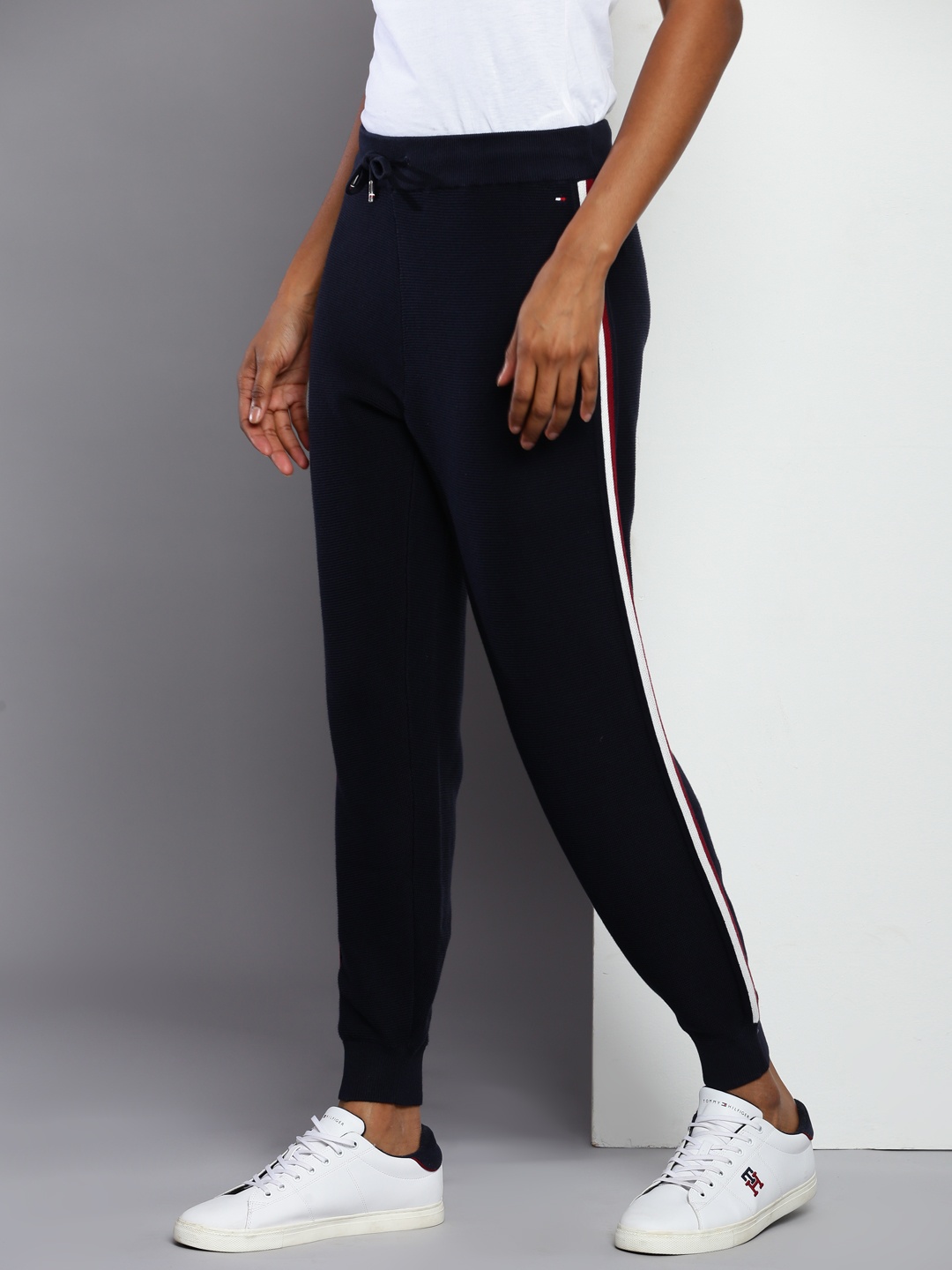 

Tommy Hilfiger Women Self Design Textured Pure Cotton Knitted Joggers, Navy blue