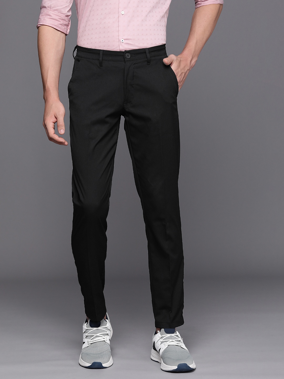 

Louis Philippe Ath.Work Men Tapered Fit Trousers, Black