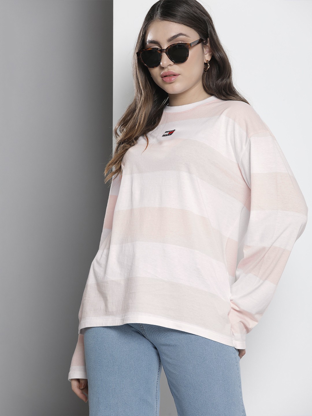 

Tommy Hilfiger Pure Cotton Colourblocked Full Sleeves Casual T-shirt, Pink