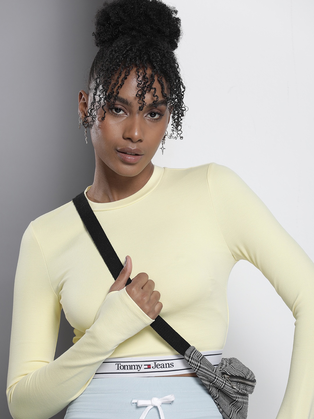 

Tommy Hilfiger Solid Long Sleeves Crop T-shirt, Yellow