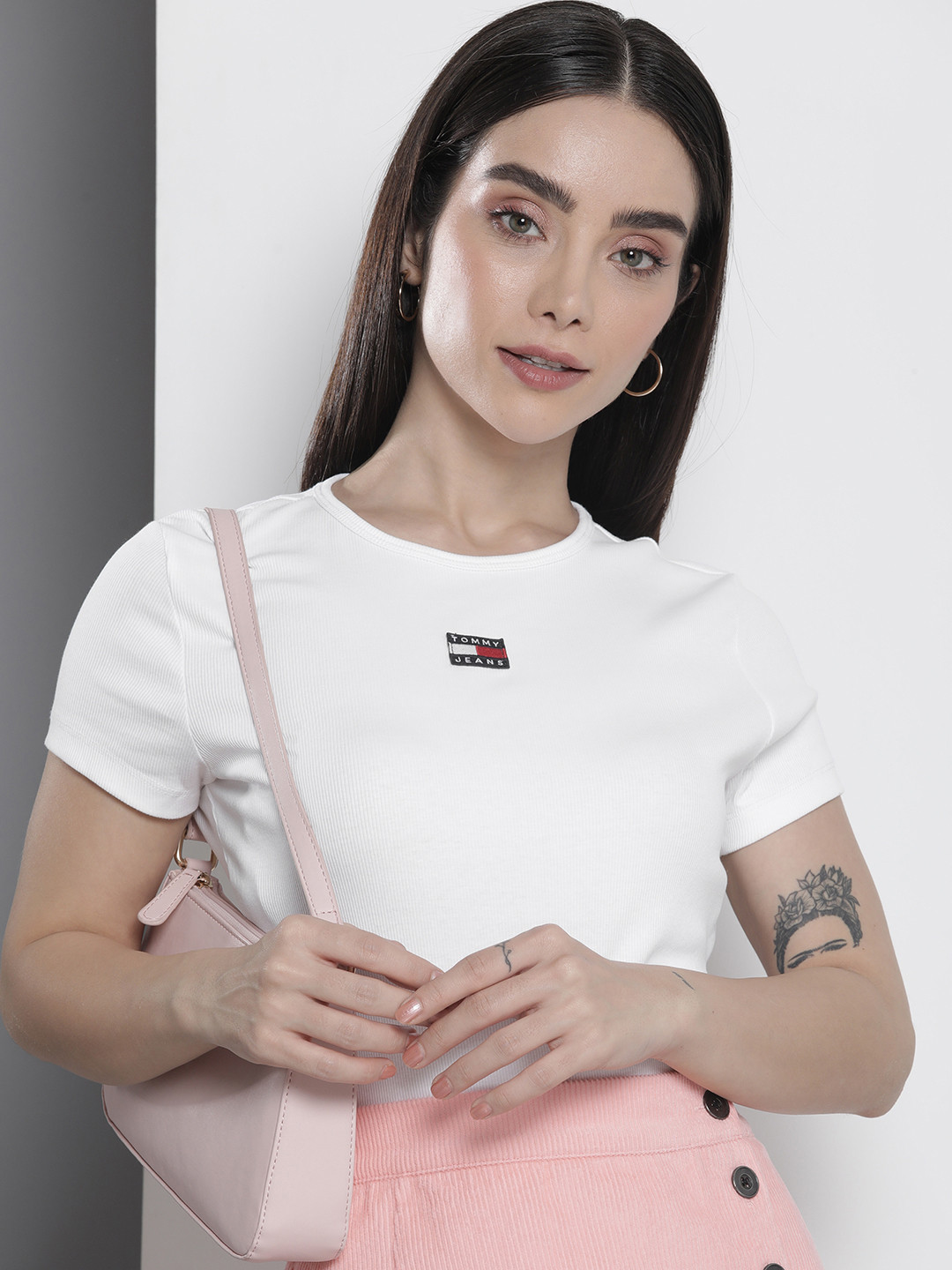 

Tommy Hilfiger Round Neck Slim Fit Ribbed Casual T-shirt, White